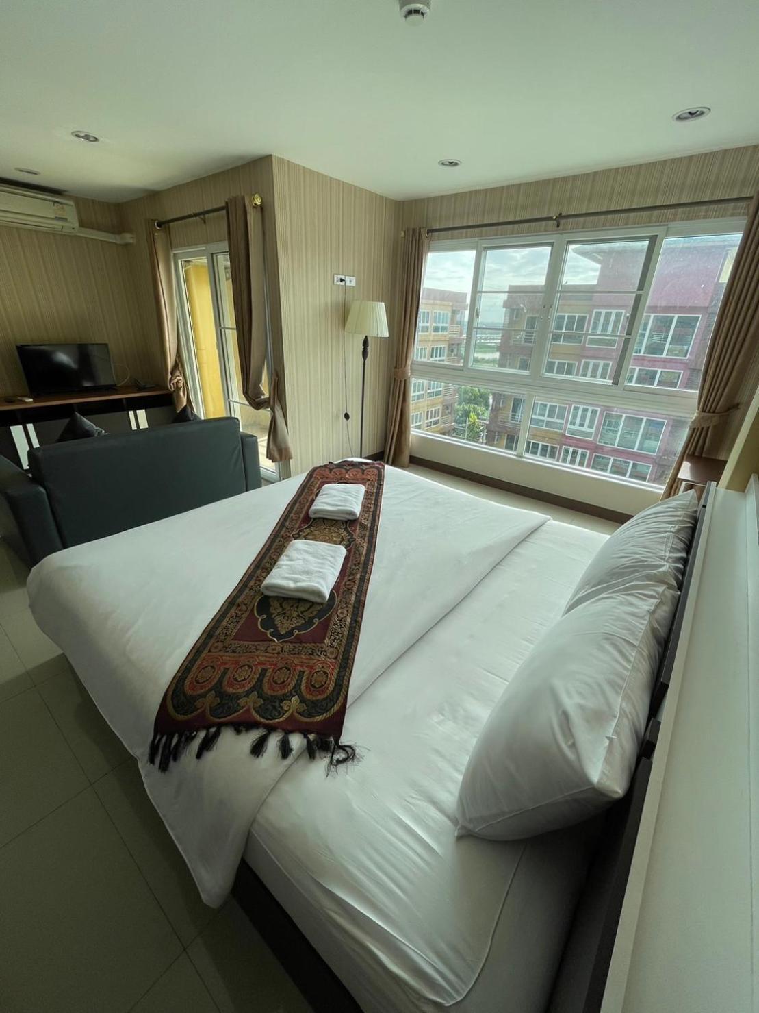H2Do Hotel Ban Khlong Sanam Phli Extérieur photo